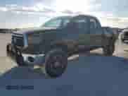 2012 Toyota Tundra z VIN 5TFRU5F15CX026419, wystawiony jako Copart lot #85980334 z przebiegiem 150 239 mil mil oraz Szkoda całkowita • Salvage title. Historia ofert i sprzedaży dostępna na DreamBid. Obrazek 1.