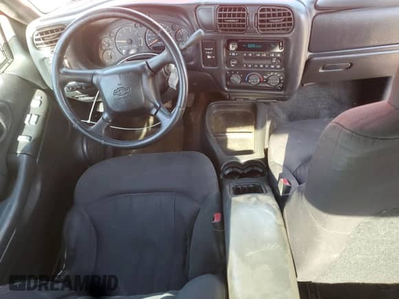 2003 Chevrolet S-10 LS с VIN 1GCCS19HX38257355, выставлен на аукционе Copart как лот 84028535 с пробегом 135 917 миль миль и Списание • Salvage title. История ставок и продаж доступна на DreamBid. Изображение 8.