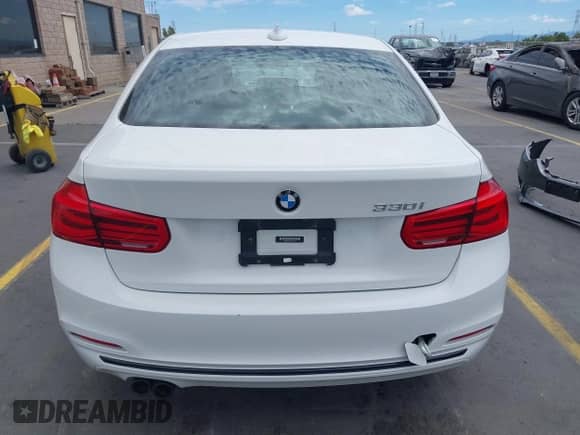 2018 BMW 3 Series 330i with VIN WBA8B9C59JK677155, listed as a IAAI auction lot 42803320 with 49,797 mi miles and . Bid and sale history available at DreamBid. Image 16.