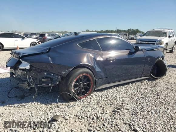 2024 Ford Mustang Dark Horse with VIN 1FA6P8R01R5502075, listed as a Copart auction lot 81902315 with 21,402 mi miles and Salvage title. Bid and sale history available at DreamBid. Image 3.