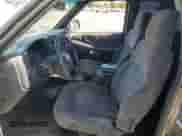 2002 Chevrolet S-10 LS с VIN 1GCCS19W028211241, выставлен на аукционе Copart как лот 71752645 с пробегом 332 267 миль миль и Чистый • Clean title. История ставок и продаж доступна на DreamBid. Изображение 7.