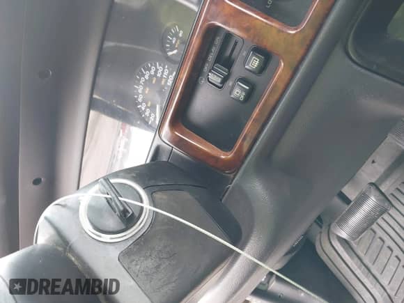 1997 Jeep Grand Cherokee with VIN 1J4GZ5856VC510974, listed as a IAAI auction lot 41988921 with 172,930 mi miles and . Bid and sale history available at DreamBid. Image 11.