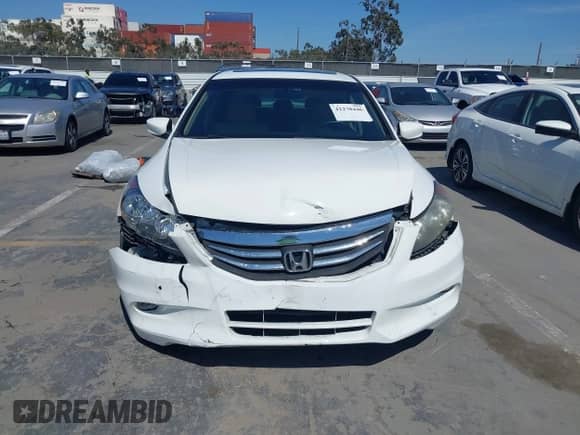 2011 Honda Accord EX z VIN 1HGCP2E71BA132841, wystawiony jako IAAI lot #42270446 z przebiegiem 127 916 mil mil oraz . Historia ofert i sprzedaży dostępna na DreamBid. Obrazek 12.