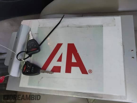 2006 Chrysler 300 C with VIN 2C3KA63H46H309473, listed as a IAAI auction lot 43333826 with 150,614 mi miles and . Bid and sale history available at DreamBid. Image 11.