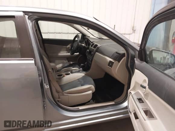 2010 Dodge Avenger R/T with VIN 1B3CC5FB2AN164818, listed as a IAAI auction lot 43230953 with 165,249 mi miles and . Bid and sale history available at DreamBid. Image 5.