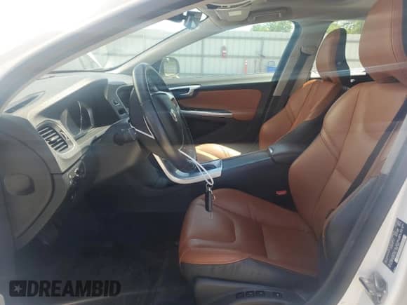 2018 Volvo S60 Inscription Platinum с VIN LYV402TMXJB160791, выставлен на аукционе Copart как лот 53376215 с пробегом 41 214 миль миль и Списание • Salvage title. История ставок и продаж доступна на DreamBid. Изображение 7.