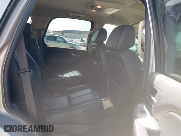 2009 Chevrolet Tahoe 2LT z VIN 1GNFK23039R211589, wystawiony jako IAAI lot #42142885 z przebiegiem 276 891 mil mil oraz . Historia ofert i sprzedaży dostępna na DreamBid. Obrazek 8.