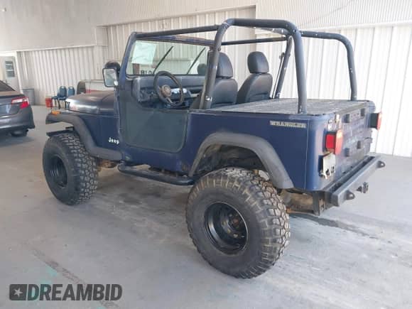 1990 Jeep Wrangler с VIN 2J4FY29TXLJ539000, выставлен на аукционе IAAI как лот 43272455 с пробегом 154 940 миль миль и . История ставок и продаж доступна на DreamBid. Изображение 3.