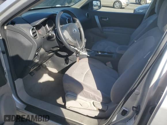 2010 Nissan Rogue SL с VIN JN8AS5MT7AW010575, выставлен на аукционе Copart как лот 82554985 с пробегом 191 740 миль миль и Списание • Salvage title. История ставок и продаж доступна на DreamBid. Изображение 7.
