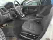 2013 Chevrolet Traverse LT с VIN 1GNKRGKD0DJ214243, выставлен на аукционе Copart как лот 82180835 с пробегом 222 348 миль миль и Списание • Salvage title. История ставок и продаж доступна на DreamBid. Изображение 7.