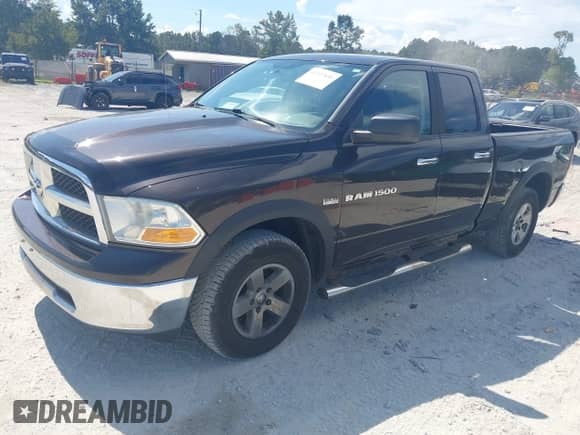 2011 Ram 1500 Big Horn z VIN 1D7RV1GT7BS557953, wystawiony jako IAAI lot #43327831 z przebiegiem 113 195 mil mil oraz . Historia ofert i sprzedaży dostępna na DreamBid. Obrazek 17.