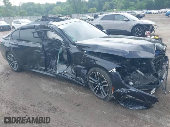 2021 BMW 7 Series 750i xDrive with VIN WBA7U2C0XMCF78623, listed as a IAAI auction lot 42376256 with Not provided miles and . Bid and sale history available at DreamBid. Image 1.