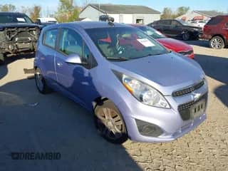 2015 Chevrolet Spark LT z VIN KL8CD6S90FC784051, wystawiony jako IAAI lot #43434002 z przebiegiem 147 879 mil mil oraz . Historia ofert i sprzedaży dostępna na DreamBid. Obrazek 1.