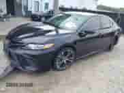 2020 Toyota Camry SE z VIN 4T1G11AK4LU342383, wystawiony jako IAAI lot #43019876 z przebiegiem 111 118 mil mil oraz . Historia ofert i sprzedaży dostępna na DreamBid. Obrazek 2.