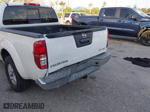 2016 Nissan Frontier SV z VIN 1N6AD0EV4GN795237, wystawiony jako IAAI lot #41314288 z przebiegiem 169 396 mil mil oraz . Historia ofert i sprzedaży dostępna na DreamBid. Obrazek 6.