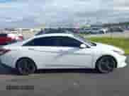 2021 Hyundai Elantra Blue z VIN KMHLM4AJ6MU008632, wystawiony jako IAAI lot #43378878 z przebiegiem 61 640 mil mil oraz . Historia ofert i sprzedaży dostępna na DreamBid. Obrazek 14.