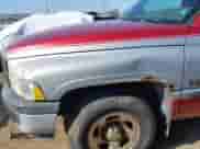 1998 Dodge 1500 z VIN 1B7HC13Y9WJ184147, wystawiony jako IAAI lot #43010788 z przebiegiem 192 920 mil mil oraz . Historia ofert i sprzedaży dostępna na DreamBid. Obrazek 6.