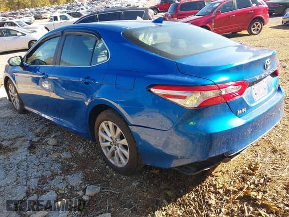 2019 Toyota Camry SE z VIN 4T1B11HK3KU227689, wystawiony jako IAAI lot #43454707 z przebiegiem 48 165 mil mil oraz . Historia ofert i sprzedaży dostępna na DreamBid. Obrazek 3.