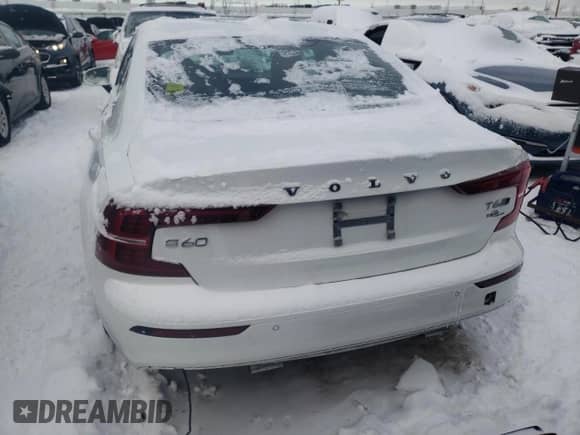 2020 Volvo S60 Inscription z VIN 7JRA22TL3LG033166, wystawiony jako Copart lot #38000784 z przebiegiem Nie podano mil oraz . Historia ofert i sprzedaży dostępna na DreamBid. Obrazek 6.