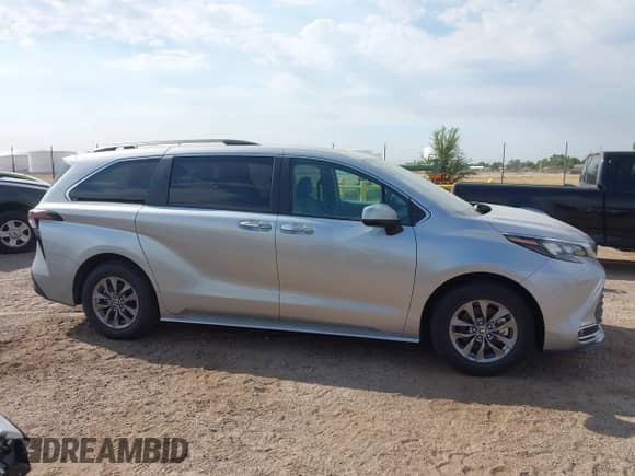 2024 Toyota Sienna XLE with VIN 5TDYRKEC4RS190323, listed as a IAAI auction lot 42945928 with 45,676 mi miles and . Bid and sale history available at DreamBid. Image 13.