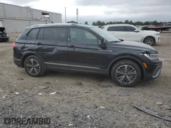 2024 Volkswagen Tiguan с VIN 3VVTB7AX8RM234426, выставлен на аукционе Copart как лот 67175185 с пробегом 6 238 миль миль и Списание • Salvage title. История ставок и продаж доступна на DreamBid. Изображение 4.