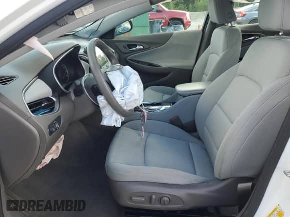 2020 Chevrolet Malibu LS с VIN 1G1ZC5ST6LF104618, выставлен на аукционе Copart как лот 70271845 с пробегом 83 434 миль миль и Списание • Salvage title. История ставок и продаж доступна на DreamBid. Изображение 7.