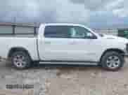 2022 Ram 1500 Laramie z VIN 1C6SRFJT0NN234411, wystawiony jako IAAI lot #42695457 z przebiegiem 94 721 mil mil oraz . Historia ofert i sprzedaży dostępna na DreamBid. Obrazek 14.