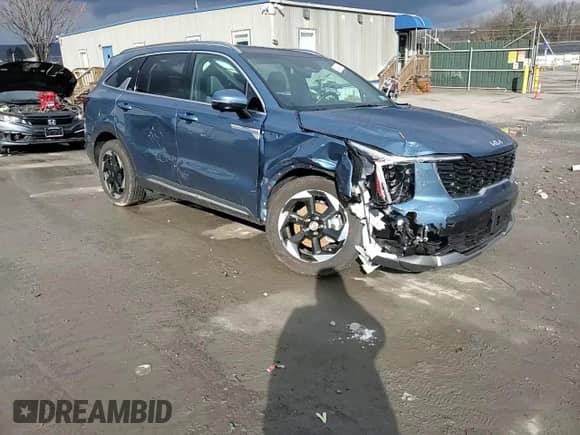 2025 Kia Sorento SX Prestige with VIN KNDRMDJH2S5299570, listed as a Copart auction lot 82481984 with 4,325 mi miles and Salvage title. Bid and sale history available at DreamBid. Image 11.