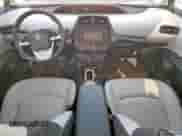 2017 Toyota Prius Two Eco z VIN JTDKARFU3H3531479, wystawiony jako Copart lot #80359325 z przebiegiem 105 983 mil mil oraz Szkoda całkowita • Salvage title. Historia ofert i sprzedaży dostępna na DreamBid. Obrazek 8.