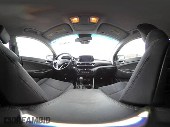 2019 Hyundai Tucson Value с VIN KM8J3CA45KU977933, выставлен на аукционе IAAI как лот 42381492 с пробегом 47 783 миль миль и . История ставок и продаж доступна на DreamBid. Изображение 22.