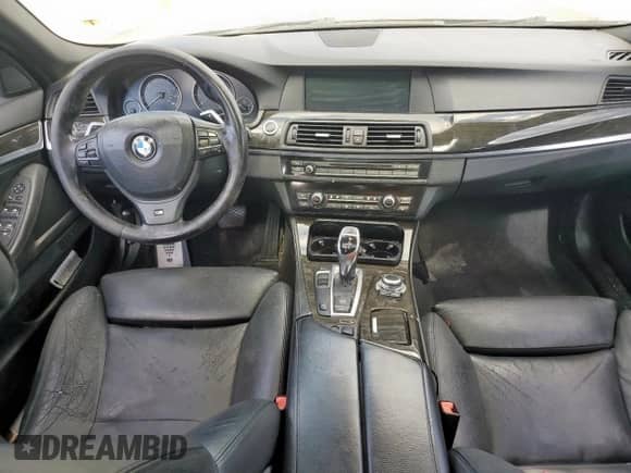2011 BMW 5 Series 535i с VIN WBAFR7C53BC806073, выставлен на аукционе Copart как лот 81305255 с пробегом Не указан миль и Списание • Salvage title. История ставок и продаж доступна на DreamBid. Изображение 8.