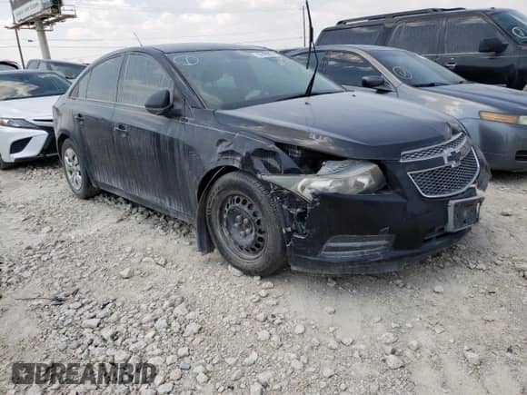 2014 Chevrolet Cruze LS z VIN 1G1PA5SH9E7448370, wystawiony jako Copart lot #66185853 z przebiegiem 115 144 mil mil oraz Szkoda całkowita • Salvage title. Historia ofert i sprzedaży dostępna na DreamBid. Obrazek 4.