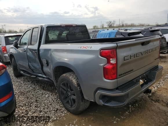 2024 Chevrolet Silverado 1500 Custom с VIN 1GCRDBEKXRZ335387, выставлен на аукционе Copart как лот 48989085 с пробегом 6 027 миль миль и Списание • Salvage title. История ставок и продаж доступна на DreamBid. Изображение 2.