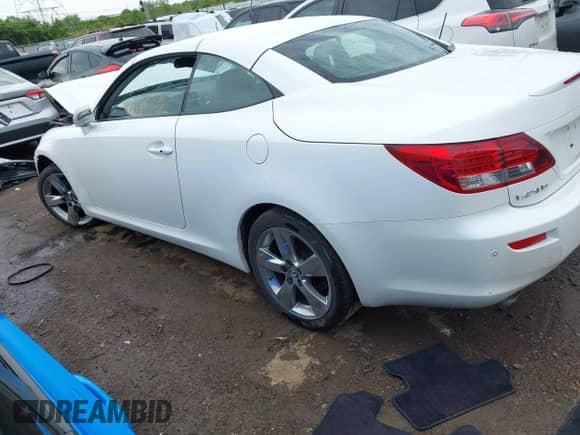 2010 Lexus IS 350 C с VIN JTHFE2C27A2501055, выставлен на аукционе IAAI как лот 42149205 с пробегом 123 778 миль миль и . История ставок и продаж доступна на DreamBid. Изображение 15.