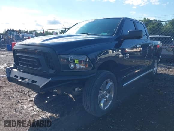 2017 Ram 1500 Big Horn z VIN 1C6RR7LTXHS595541, wystawiony jako IAAI lot #43072095 z przebiegiem 131 579 mil mil oraz . Historia ofert i sprzedaży dostępna na DreamBid. Obrazek 18.