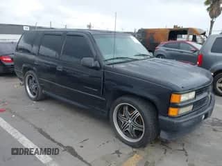 2000 Chevrolet Tahoe Limited с VIN 1GNEC13R7YR151624, выставлен на аукционе IAAI как лот 41785878 с пробегом 227 576 миль миль и . История ставок и продаж доступна на DreamBid. Изображение 1.