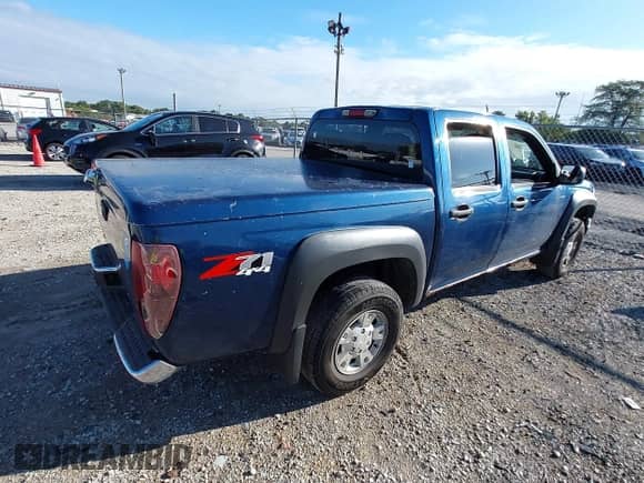 2006 Chevrolet Colorado 3LT z VIN 1GCDT136368176887, wystawiony jako IAAI lot #43298483 z przebiegiem 229 920 mil mil oraz . Historia ofert i sprzedaży dostępna na DreamBid. Obrazek 4.