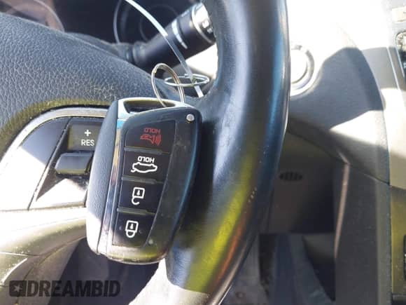 2017 Hyundai Azera с VIN KMHFG4JG1HA582958, выставлен на аукционе IAAI как лот 43422071 с пробегом 115 862 миль миль и . История ставок и продаж доступна на DreamBid. Изображение 11.
