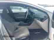 2016 Hyundai Sonata Limited с VIN 5NPE34AF7GH340198, выставлен на аукционе IAAI как лот 43081534 с пробегом 107 490 миль миль и . История ставок и продаж доступна на DreamBid. Изображение 5.