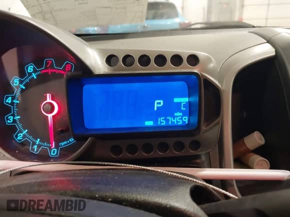 2013 Chevrolet Sonic LTZ с VIN 1G1JE5SH0D4226813, выставлен на аукционе IAAI как лот 43566817 с пробегом 157 459 миль миль и . История ставок и продаж доступна на DreamBid. Изображение 7.