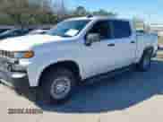 2019 Chevrolet Silverado 1500 Work Truck z VIN 3GCUYAEF6KG271771, wystawiony jako IAAI lot #41637638 z przebiegiem 104 763 mil mil oraz . Historia ofert i sprzedaży dostępna na DreamBid. Obrazek 2.