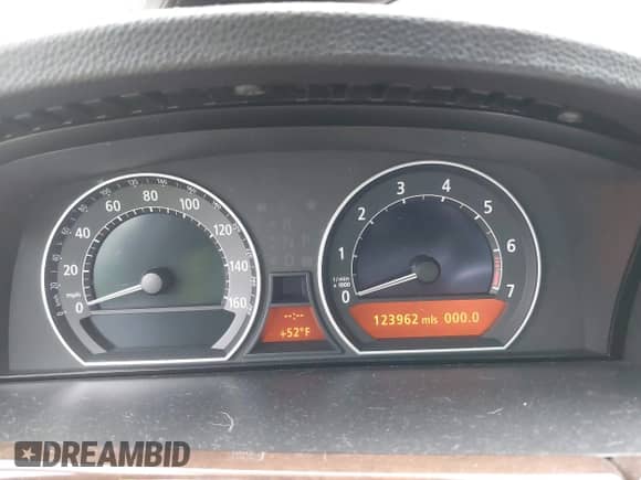 2006 BMW 7 Series 750i with VIN WBAHL83526DT06390, listed as a IAAI auction lot 42246688 with 123,962 mi miles and . Bid and sale history available at DreamBid. Image 7.