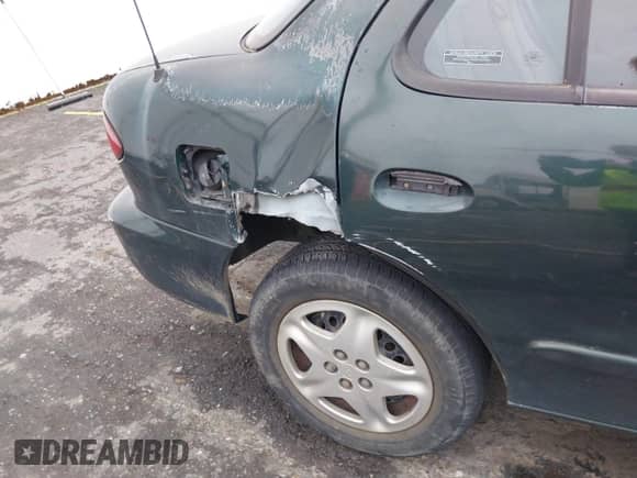 2002 Chevrolet Cavalier LS с VIN 1G1JF524827262433, выставлен на аукционе IAAI как лот 42309143 с пробегом 215 140 миль миль и . История ставок и продаж доступна на DreamBid. Изображение 6.