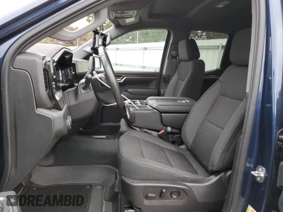 2023 Chevrolet Silverado 1500 LT with VIN 1GCRDDEK2PZ181914, listed as a Copart auction lot 43506325 with 26,573 mi miles and Clean title. Bid and sale history available at DreamBid. Image 7.