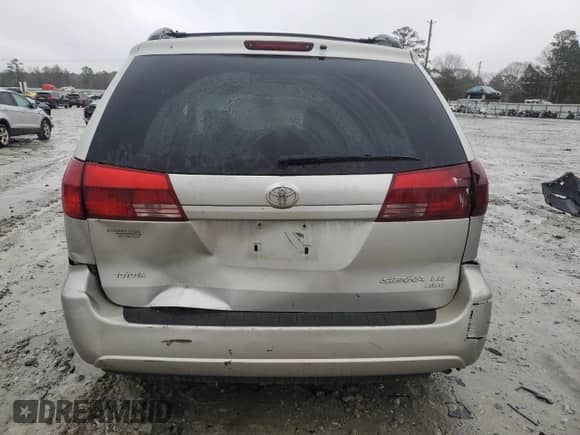 2005 Toyota Sienna LE with VIN 5TDBA23C95S052268, listed as a Copart auction lot 44777085 with Not provided miles and Salvage title. Bid and sale history available at DreamBid. Image 6.