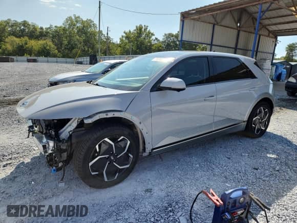 2024 Hyundai Ioniq 5 Limited с VIN KM8KR4DE4RU256302, выставлен на аукционе Copart как лот 71393675 с пробегом 17 168 миль миль и Списание • Salvage title. История ставок и продаж доступна на DreamBid. Изображение 1.