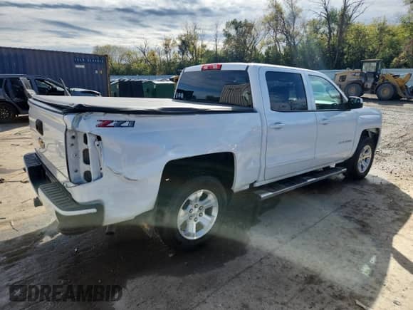 2018 Chevrolet Silverado 1500 LT with VIN 3GCUKREC6JG378579, listed as a Copart auction lot 85095775 with 90,079 mi miles and Non repairable. Bid and sale history available at DreamBid. Image 3.