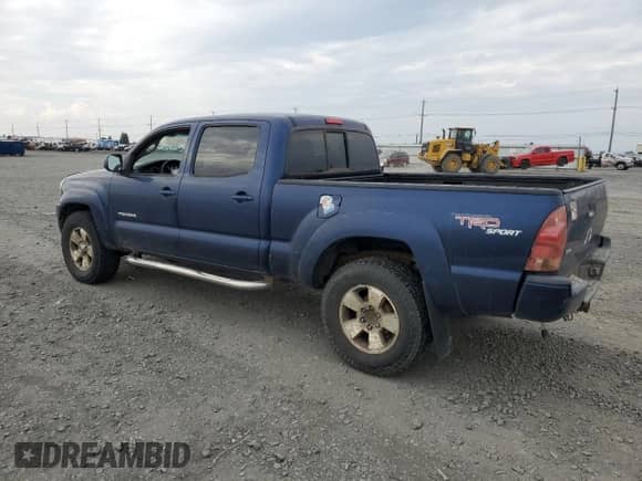 2006 Toyota Tacoma с VIN 5TEMU52N76Z305435, выставлен на аукционе Copart как лот 70887165 с пробегом 247 006 миль миль и Списание • Salvage title. История ставок и продаж доступна на DreamBid. Изображение 2.