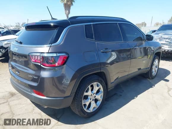 2022 Jeep Compass Limited with VIN 3C4NJDCB6NT100587, listed as a IAAI auction lot 43356409 with 34,839 mi miles and . Bid and sale history available at DreamBid. Image 4.