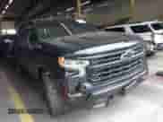 2022 Chevrolet Silverado 1500 RST with VIN 1GCUDEET8NZ622077, listed as a IAAI auction lot 42713780 with 46,022 mi miles and . Bid and sale history available at DreamBid. Image 1.